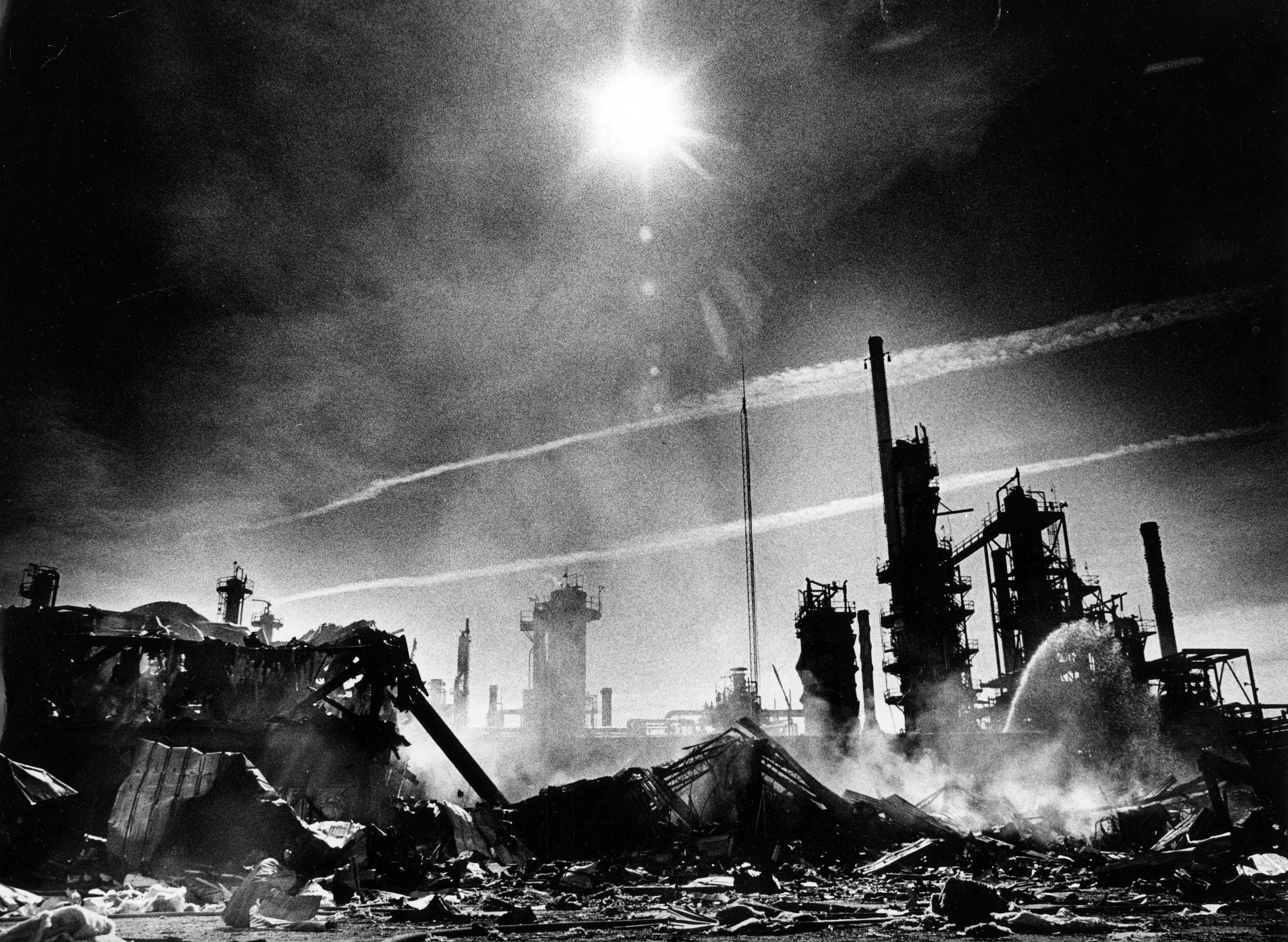 Continental Oil Refinery Explosion and Fire | Denver Public Library History